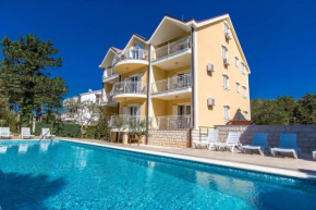 Apartments with a swimming pool Jadranovo, Crikvenica - 3238